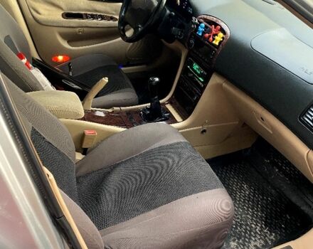 Серый Чери Истар, объемом двигателя 2 л и пробегом 101 тыс. км за 2600 $, фото 6 на Automoto.ua