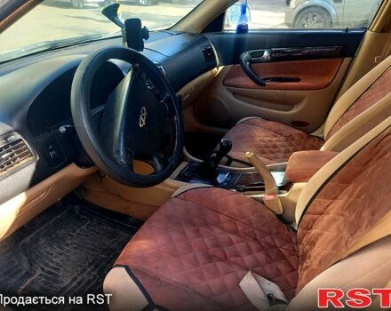 Сірий Чері Істар, об'ємом двигуна 2 л та пробігом 190 тис. км за 1400 $, фото 1 на Automoto.ua