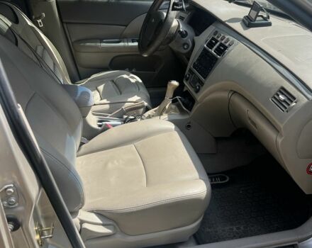 Белый Чери Элара, объемом двигателя 2 л и пробегом 124 тыс. км за 4000 $, фото 5 на Automoto.ua