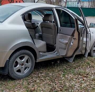 Бежевый Чери Элара, объемом двигателя 1.97 л и пробегом 297 тыс. км за 1800 $, фото 3 на Automoto.ua