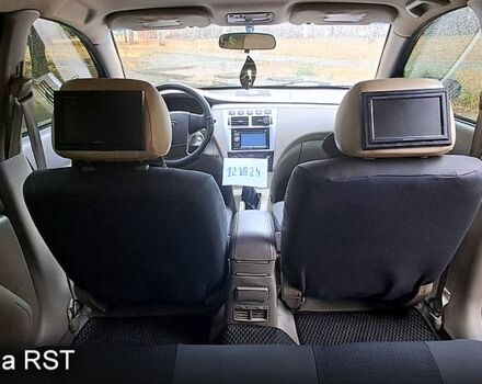 Чорний Чері Елара, об'ємом двигуна 2 л та пробігом 200 тис. км за 2500 $, фото 1 на Automoto.ua