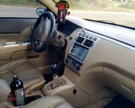 Чорний Чері Елара, об'ємом двигуна 2 л та пробігом 280 тис. км за 2200 $, фото 8 на Automoto.ua