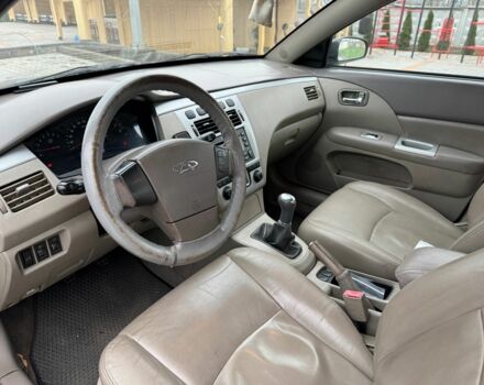 Черный Чери Элара, объемом двигателя 2 л и пробегом 177 тыс. км за 2400 $, фото 1 на Automoto.ua