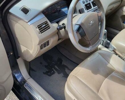 Чорний Чері Елара, об'ємом двигуна 1.97 л та пробігом 176 тис. км за 3300 $, фото 5 на Automoto.ua