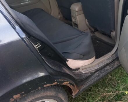 Черный Чери Элара, объемом двигателя 2 л и пробегом 213 тыс. км за 1500 $, фото 8 на Automoto.ua