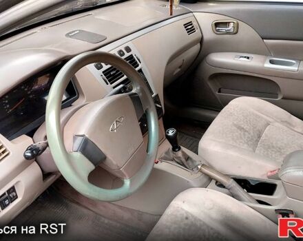 Чорний Чері Елара, об'ємом двигуна 2 л та пробігом 164 тис. км за 3200 $, фото 5 на Automoto.ua