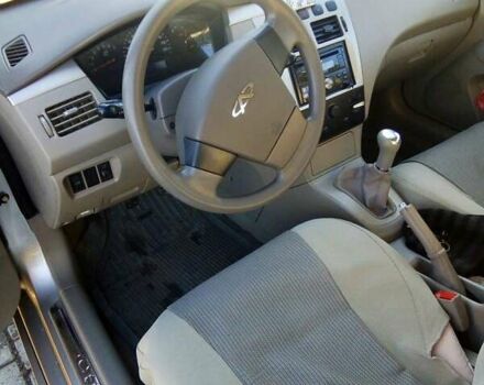 Серый Чери Элара, объемом двигателя 2 л и пробегом 60 тыс. км за 3000 $, фото 5 на Automoto.ua