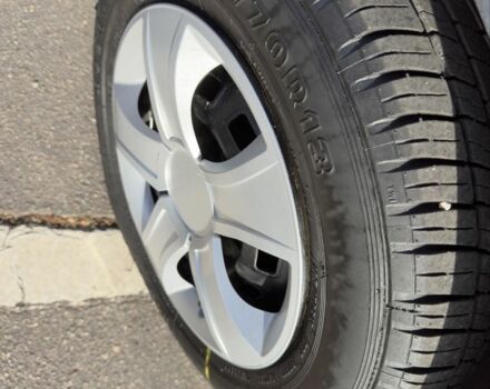 Чері Джаггі 2012 у Кривому Розі на Automoto.ua Червоний Чері Джаггі, об'ємом двигуна 1.1 л та пробігом 130 тис. км за 2800 $, фото 13 на Automoto.ua