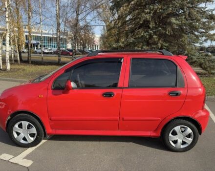 Чері Джаггі 2012 у Кривому Розі на Automoto.ua Червоний Чері Джаггі, об'ємом двигуна 1.1 л та пробігом 130 тис. км за 2800 $, фото 4 на Automoto.ua