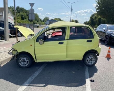 Жовтий Чері Джаггі, об'ємом двигуна 1.1 л та пробігом 150 тис. км за 650 $, фото 2 на Automoto.ua