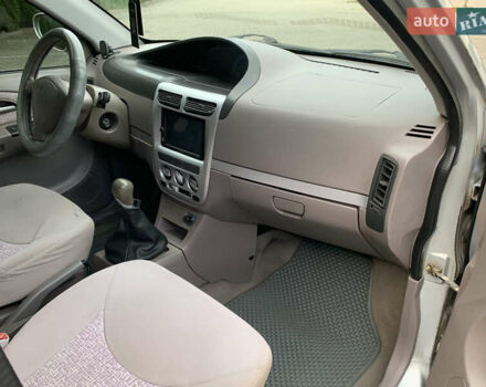 Серый Чери Джагги, объемом двигателя 1.3 л и пробегом 126 тыс. км за 1650 $, фото 6 на Automoto.ua