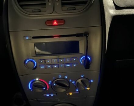 Бежевый Чери Кимо, объемом двигателя 1.3 л и пробегом 241 тыс. км за 1200 $, фото 4 на Automoto.ua