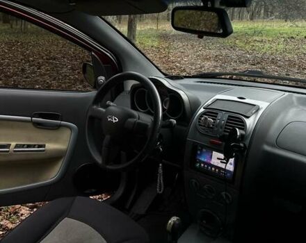 Красный Чери Кимо, объемом двигателя 1.3 л и пробегом 113 тыс. км за 3500 $, фото 5 на Automoto.ua