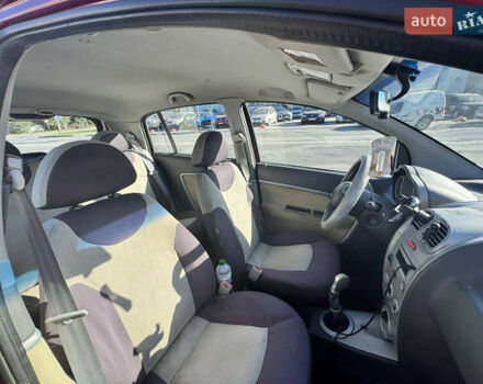 Красный Чери Кимо, объемом двигателя 1.3 л и пробегом 205 тыс. км за 1500 $, фото 6 на Automoto.ua