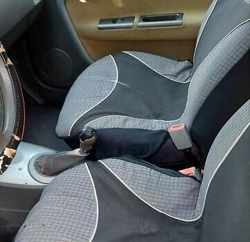 Красный Чери Кимо, объемом двигателя 1.3 л и пробегом 120 тыс. км за 2700 $, фото 2 на Automoto.ua