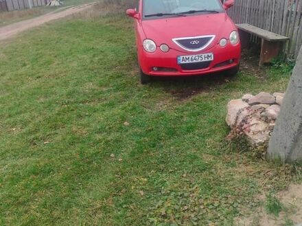 Красный Чери Кимо, объемом двигателя 1.3 л и пробегом 350 тыс. км за 1100 $, фото 1 на Automoto.ua