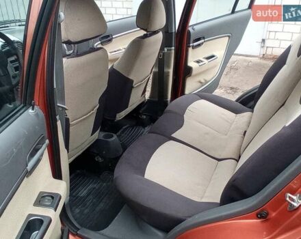 Оранжевый Чери Кимо, объемом двигателя 1.3 л и пробегом 112 тыс. км за 2750 $, фото 17 на Automoto.ua