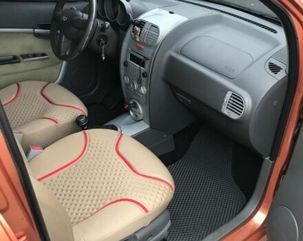 Чери Кимо 2010 в Славянске на Automoto.ua Оранжевый Чери Кимо, объемом двигателя 1.3 л и пробегом 137 тыс. км за 3300 $, фото 6 на Automoto.ua