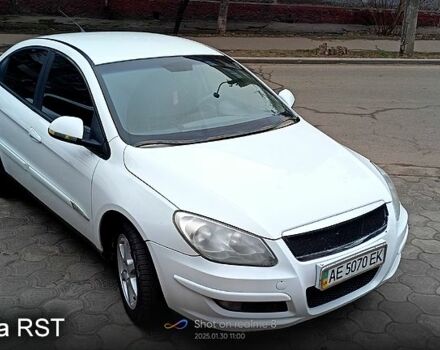 Белый Чери М11, объемом двигателя 1.6 л и пробегом 149 тыс. км за 3500 $, фото 1 на Automoto.ua