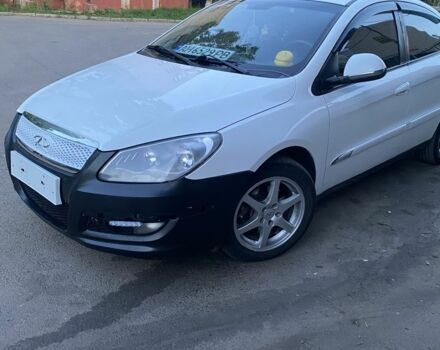 Белый Чери М11, объемом двигателя 1.6 л и пробегом 3 тыс. км за 3200 $, фото 1 на Automoto.ua