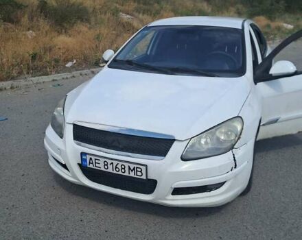 Белый Чери М11, объемом двигателя 1.6 л и пробегом 135 тыс. км за 2000 $, фото 1 на Automoto.ua