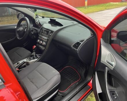 Красный Чери М11, объемом двигателя 1.6 л и пробегом 131 тыс. км за 2500 $, фото 9 на Automoto.ua