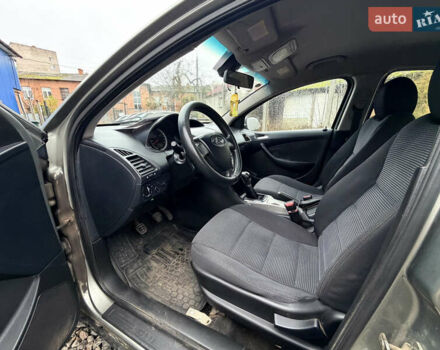 Серый Чери М11, объемом двигателя 1.6 л и пробегом 290 тыс. км за 2200 $, фото 12 на Automoto.ua