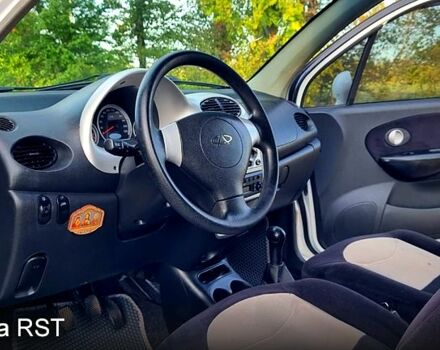 Белый Чери Кью Кью, объемом двигателя 1.1 л и пробегом 88 тыс. км за 1999 $, фото 7 на Automoto.ua