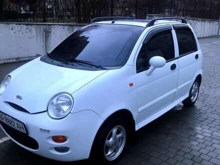 Белый Чери Кью Кью, объемом двигателя 1.1 л и пробегом 96 тыс. км за 2800 $, фото 1 на Automoto.ua