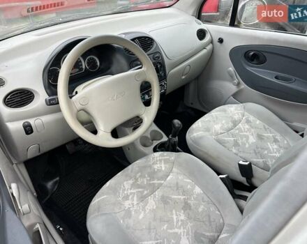 Бежевый Чери Кью Кью, объемом двигателя 1.08 л и пробегом 106 тыс. км за 1550 $, фото 12 на Automoto.ua