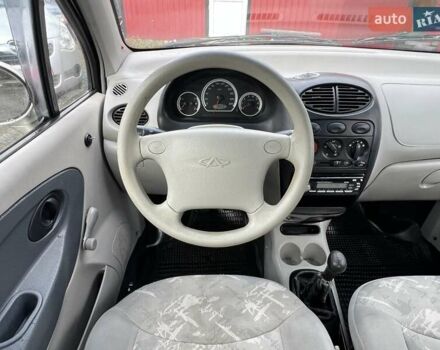 Бежевый Чери Кью Кью, объемом двигателя 1.08 л и пробегом 106 тыс. км за 1550 $, фото 6 на Automoto.ua