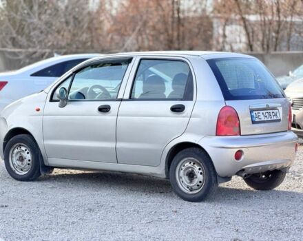 Бежевый Чери Кью Кью, объемом двигателя 1.1 л и пробегом 200 тыс. км за 1350 $, фото 3 на Automoto.ua