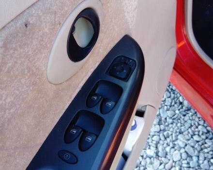 Красный Чери Кью Кью, объемом двигателя 1.1 л и пробегом 71 тыс. км за 2000 $, фото 7 на Automoto.ua