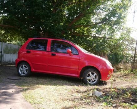 Красный Чери Кью Кью, объемом двигателя 1.1 л и пробегом 71 тыс. км за 2000 $, фото 3 на Automoto.ua