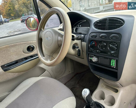 Червоний Чері Кью Кью, об'ємом двигуна 1.08 л та пробігом 49 тис. км за 3500 $, фото 16 на Automoto.ua