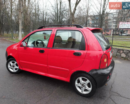 Красный Чери Кью Кью, объемом двигателя 1.08 л и пробегом 110 тыс. км за 1999 $, фото 3 на Automoto.ua