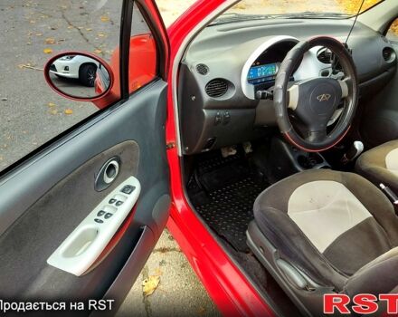 Красный Чери Кью Кью, объемом двигателя 1.1 л и пробегом 117 тыс. км за 2200 $, фото 4 на Automoto.ua