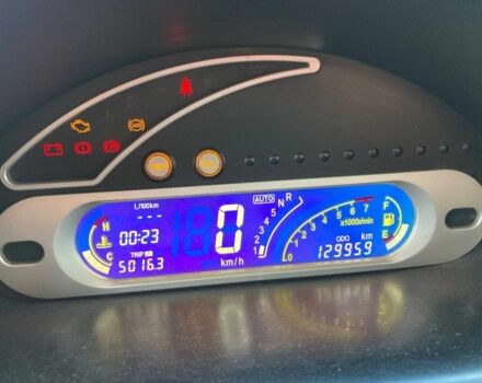 Красный Чери Кью Кью, объемом двигателя 1.1 л и пробегом 129 тыс. км за 2500 $, фото 9 на Automoto.ua