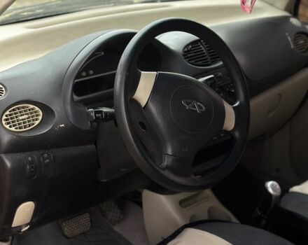 Красный Чери Кью Кью, объемом двигателя 1.1 л и пробегом 64 тыс. км за 2300 $, фото 4 на Automoto.ua