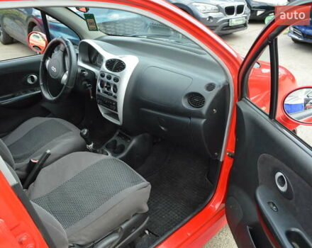 Чери Кью Кью 2013 в Одессе на Automoto.ua Красный Чери Кью Кью, объемом двигателя 1.08 л и пробегом 79 тыс. км за 3300 $, фото 14 на Automoto.ua