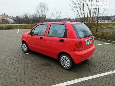 Чері Кью Кью 2008 у Дубно на Automoto.ua Червоний Чері Кью Кью, об'ємом двигуна 1.1 л та пробігом 107 тис. км за 2000 $, фото 1 на Automoto.ua