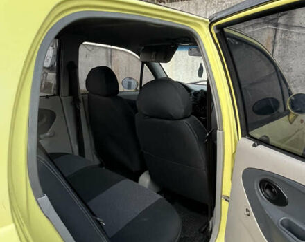 Желтый Чери Кью Кью, объемом двигателя 1.08 л и пробегом 128 тыс. км за 1300 $, фото 6 на Automoto.ua