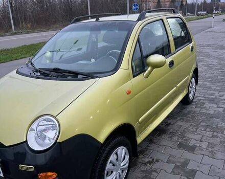 Желтый Чери Кью Кью, объемом двигателя 1.08 л и пробегом 66 тыс. км за 2000 $, фото 2 на Automoto.ua