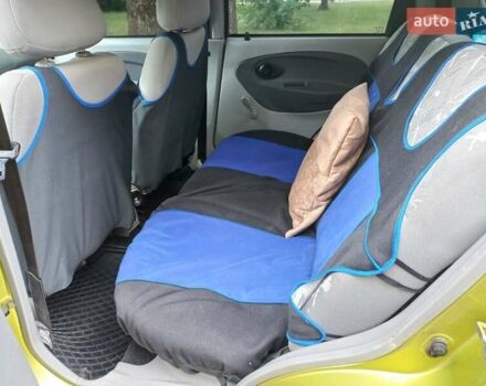 Желтый Чери Кью Кью, объемом двигателя 1.08 л и пробегом 100 тыс. км за 2300 $, фото 7 на Automoto.ua