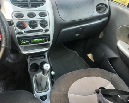 Желтый Чери Кью Кью, объемом двигателя 1.1 л и пробегом 150 тыс. км за 1500 $, фото 14 на Automoto.ua