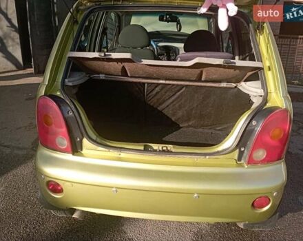 Желтый Чери Кью Кью, объемом двигателя 1.1 л и пробегом 91 тыс. км за 2400 $, фото 2 на Automoto.ua