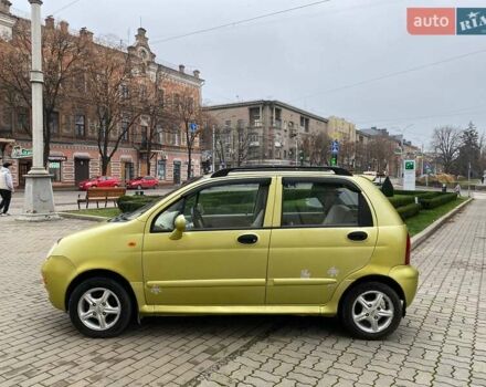 Жовтий Чері Кью Кью, об'ємом двигуна 1.08 л та пробігом 149 тис. км за 1650 $, фото 3 на Automoto.ua