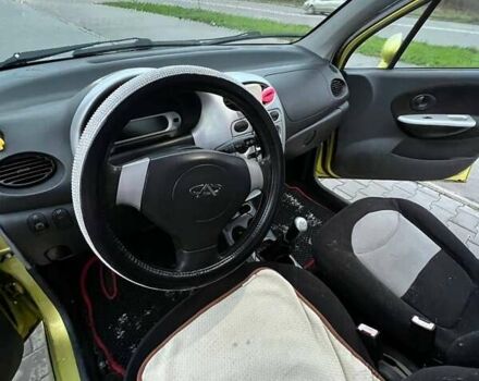 Желтый Чери Кью Кью, объемом двигателя 1.08 л и пробегом 66 тыс. км за 2000 $, фото 8 на Automoto.ua