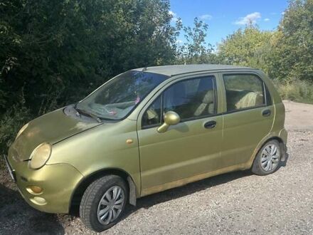 Жовтий Чері Кью Кью, об'ємом двигуна 0.8 л та пробігом 200 тис. км за 950 $, фото 1 на Automoto.ua