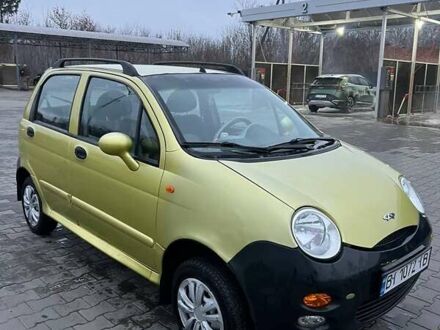 Желтый Чери Кью Кью, объемом двигателя 1.08 л и пробегом 66 тыс. км за 2000 $, фото 1 на Automoto.ua